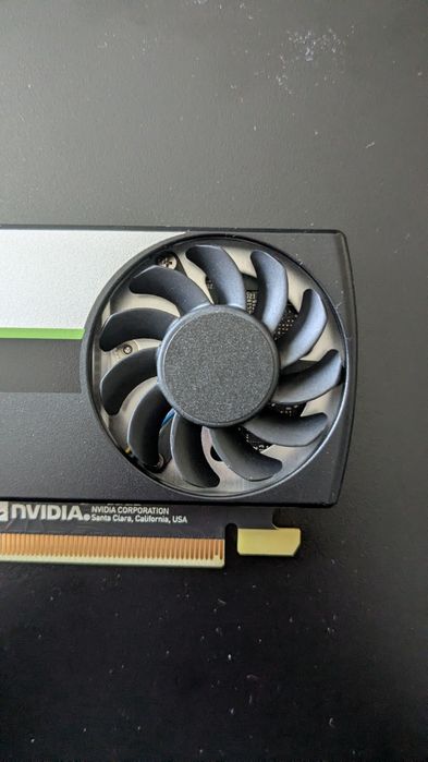 Placa video NVIDIA T1000 4GB GDDR6 Low Profile + 4 Adaptoare mDP