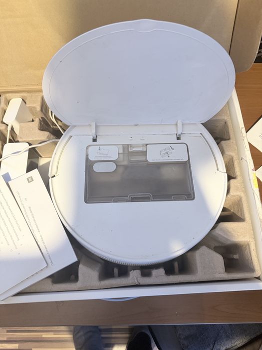 mi robot vacuum mop essential