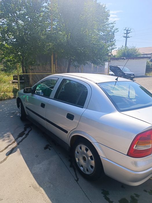 Vând Opel Astra G