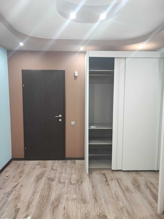 Дава се под наем Тристаен апартамент в Стара Загора, Била - 124 кв.м за 650 € - Снимка #9