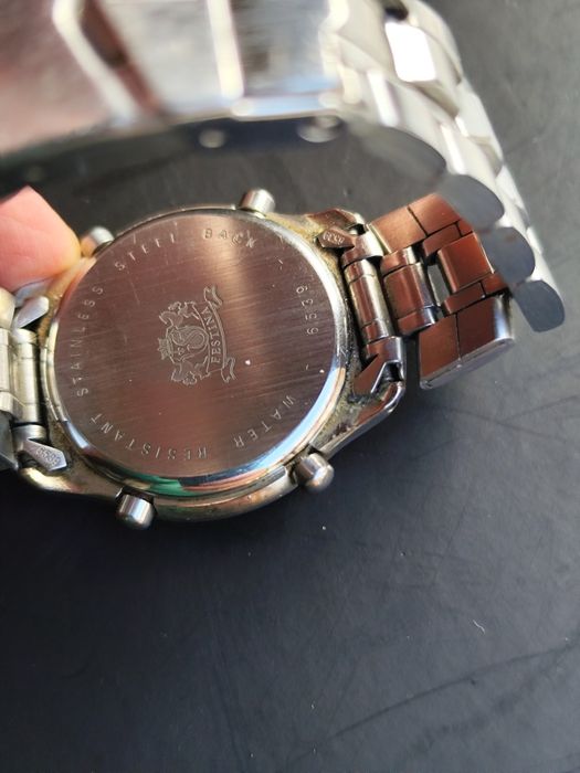 Руски и Швейцарскичасовници часовници  ...