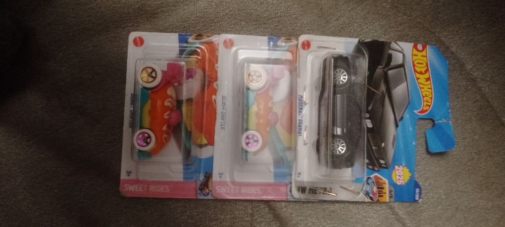 Продам машинки Hot wheels