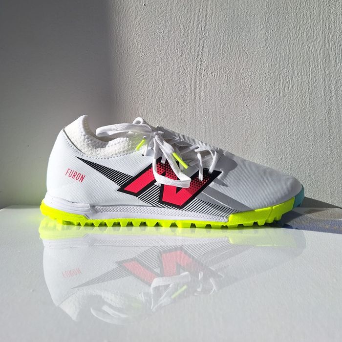 Футболни обувки New Balance Furon V7+ Dispatch TF, размер 42.5