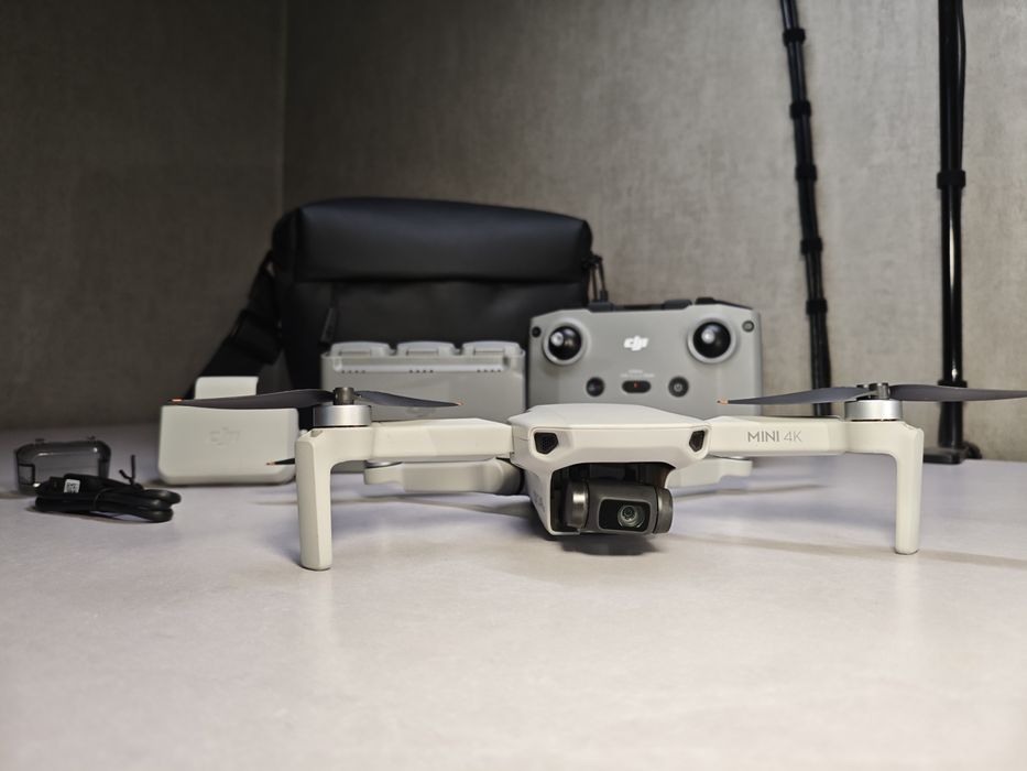 Dji mini 4k fly more combo + sd card 128GB