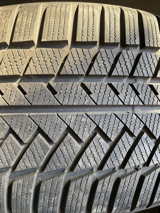 Anvelope Continental  set 2 buc 285/40  R 22 Dot 2022