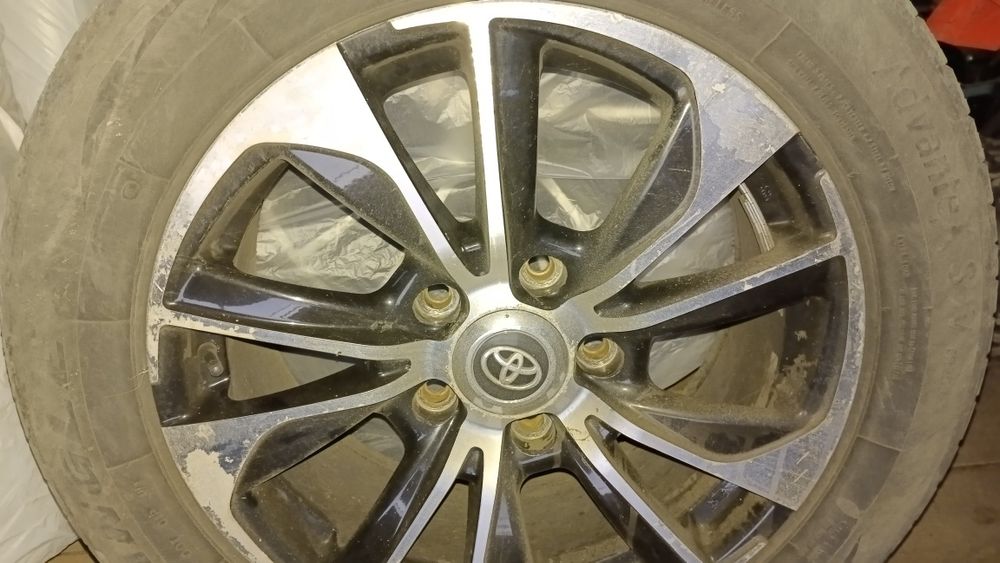 Продам Комплект Шин с Дисками