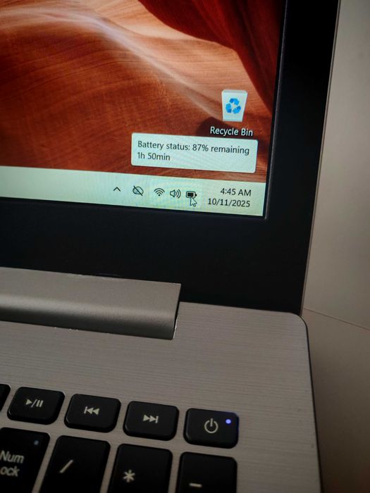 Vand sau schimb Laptop LENOVO ssd 2tb, 20gb ram, i5 8gen