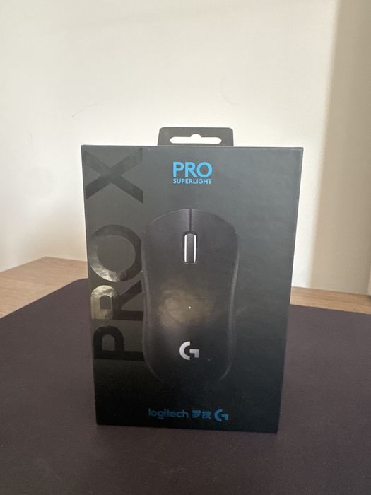 Мышка Logitech Pro X Superlight черная