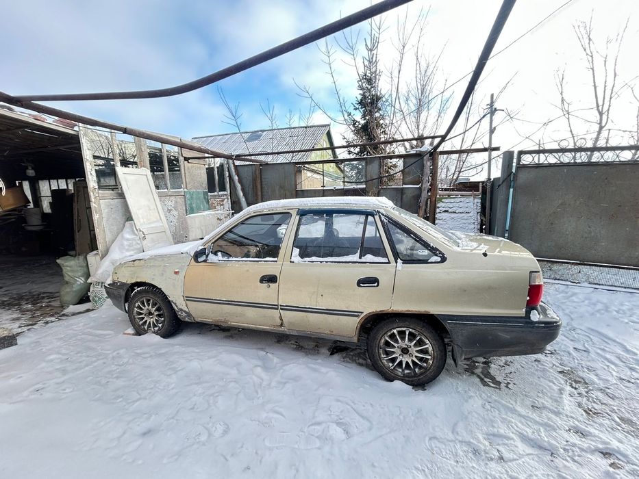 Продаю машина Нексия