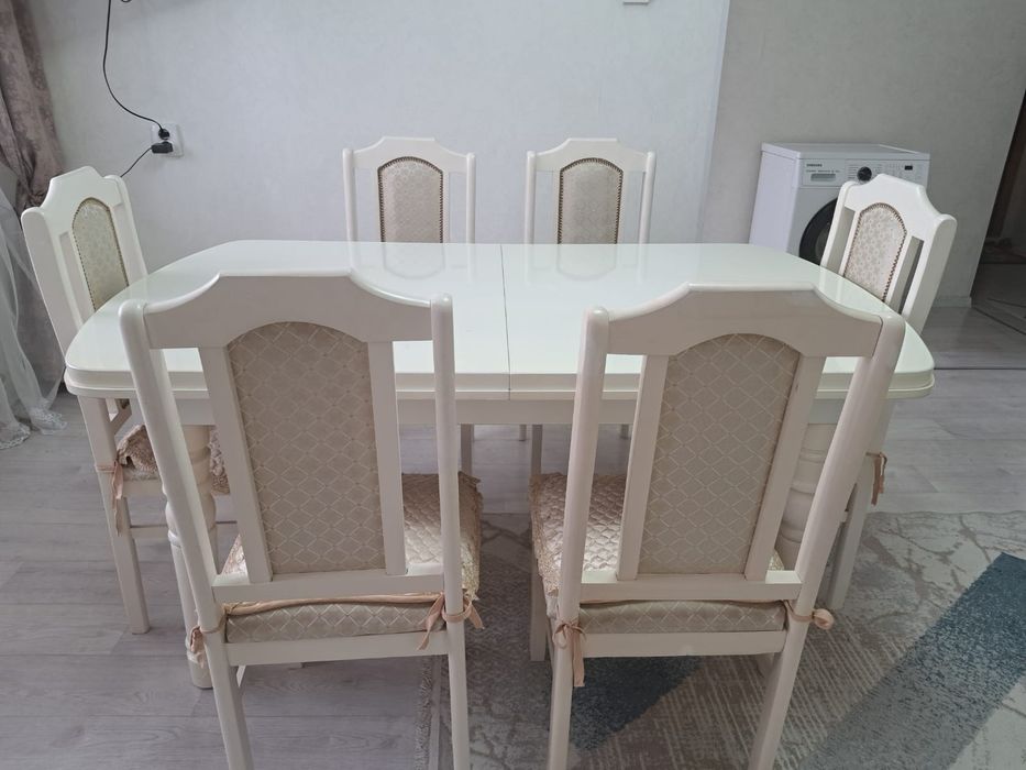 Продам стол со стульями