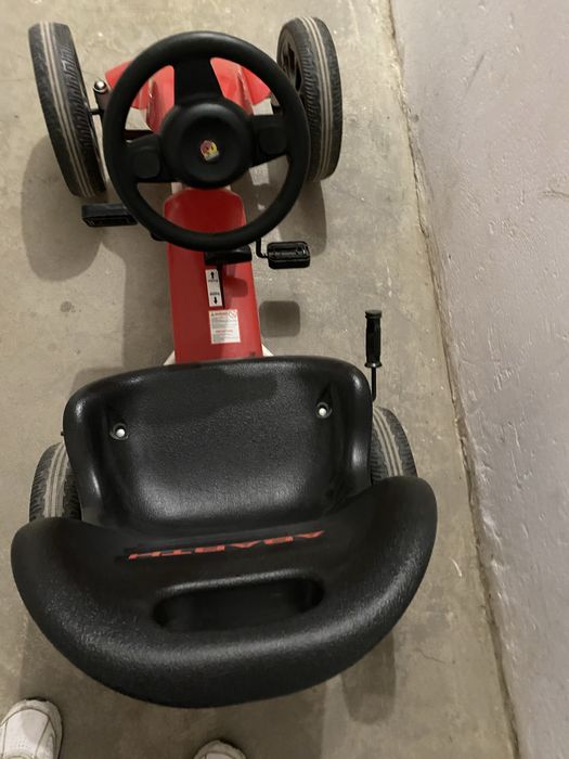 Детски болид с педали