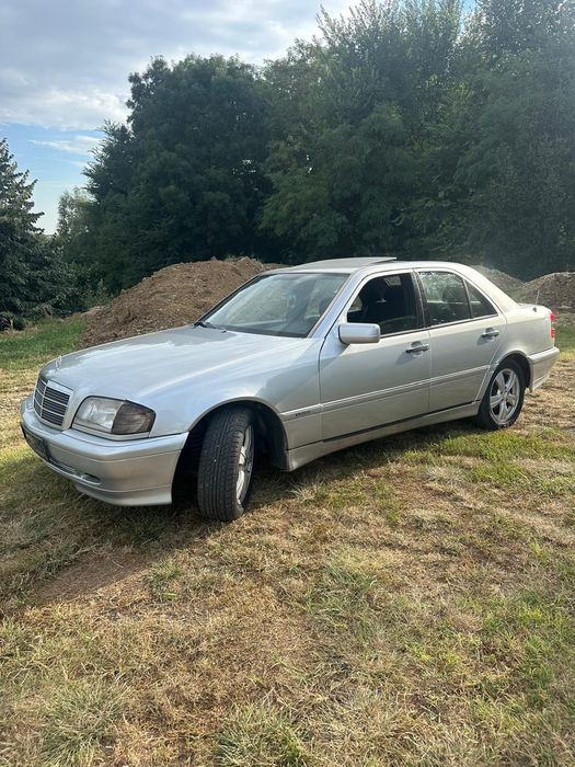 Mercedes 1994 C200