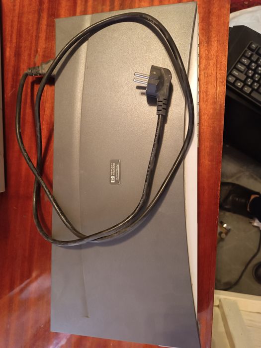 Коммутатор  HP J3295A ProCurve 24-портовый 10/100 Ethernet-концентра