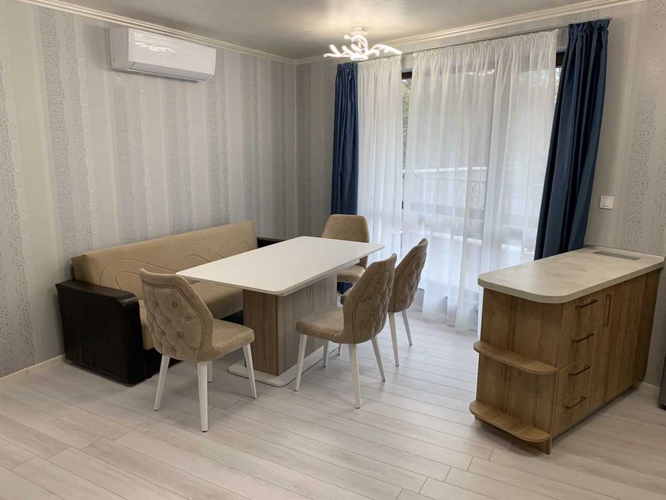 Тристаен апартамент в Центъра