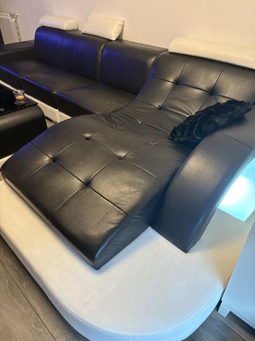 Canapea Piele “Divani Sofa”