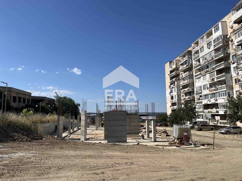 Продава се Двустаен апартамент в Варна, Кайсиева градина - 49 кв.м за 1549 €/кв.м - Снимка #5