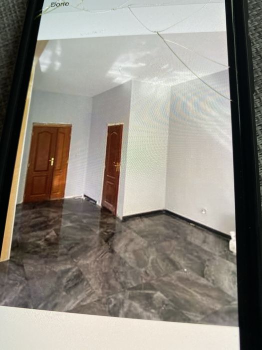 Дава се под наем Магазин в Радомир - 85 кв.м за 433.5 € - Снимка #3