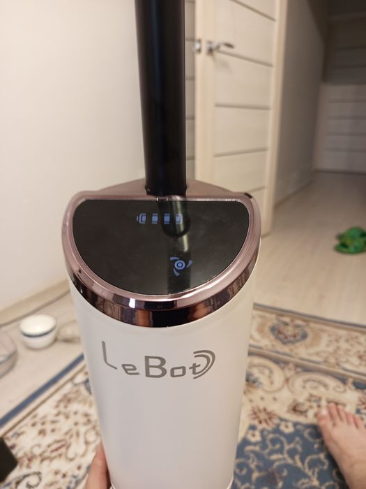 Продам пылесос моющий LeBot