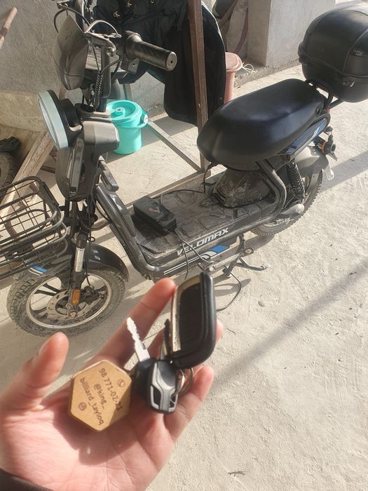 Skuter sotiladi srochni pul zarur