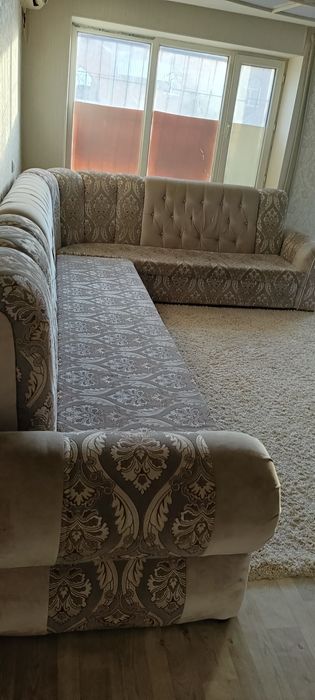 Продается  угловой диван.