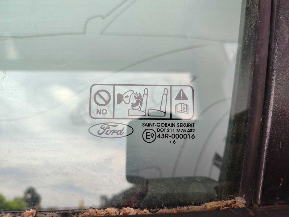 Usa Fata Stanga Ford Focus 2 Hatchback / Sedan / Break 2004–2011 / Cod OEM 1530172 (11C)