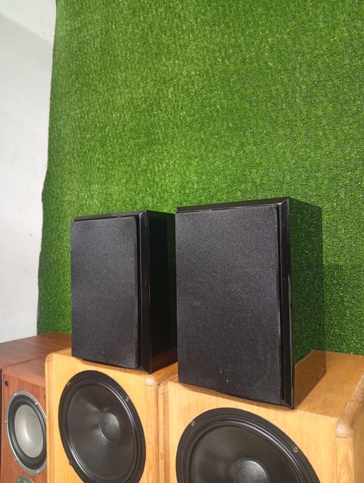 Тонколони Yamaha NX-E 300