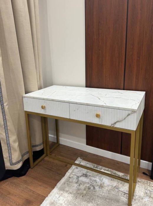 Срочно продаю стол трансформер