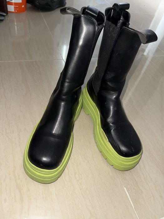 Cizme cu talpa verde