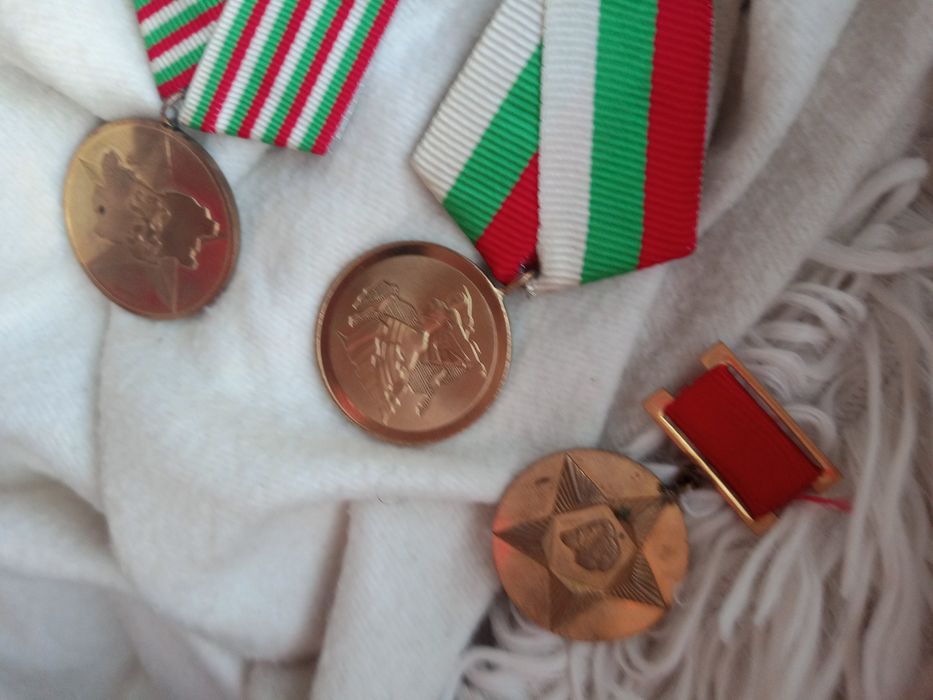 Ордени много запазени