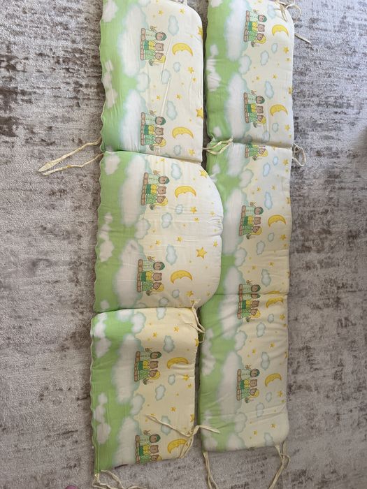 Продам бортики для кроватки