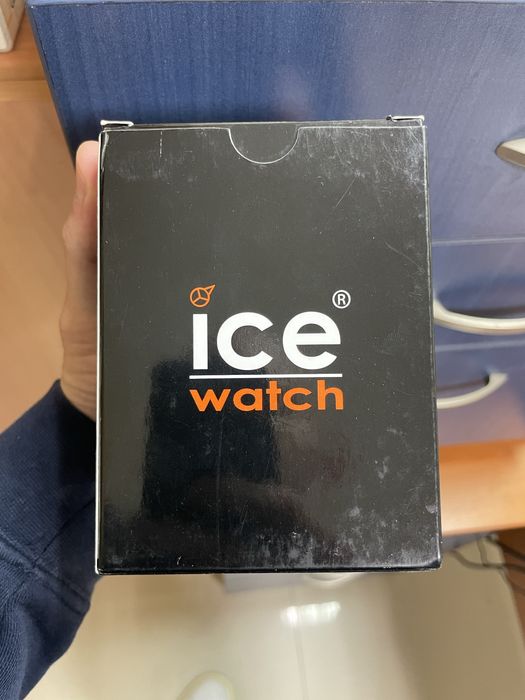 Часовник Ice Watch
