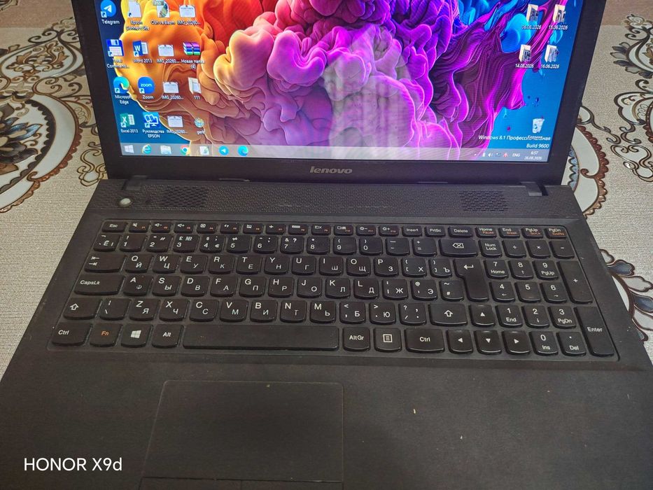 noutbuk Lenovo sotiladi