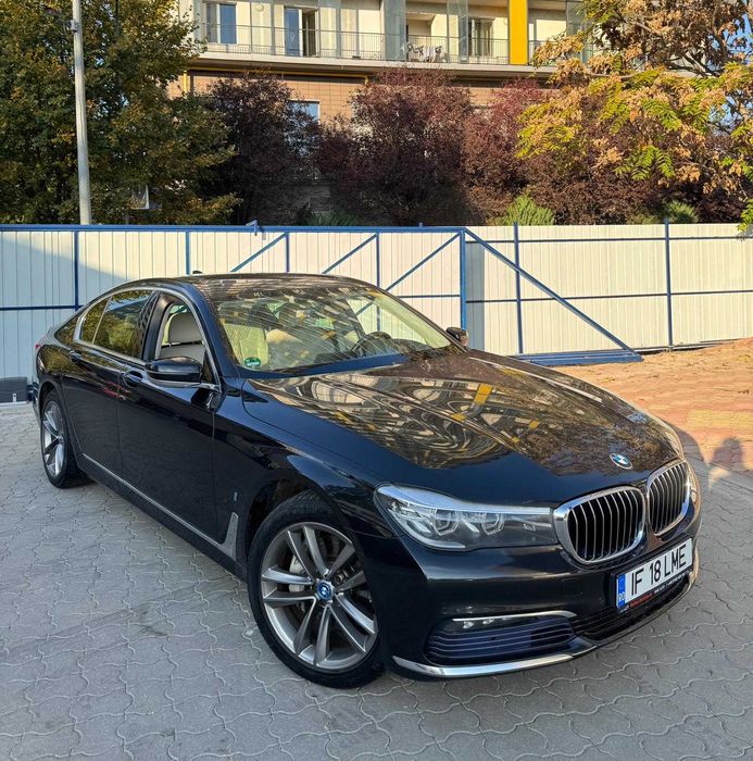 BMW 740e / Plug-in Hybrid / HARMAN / Luxury / Gesturi