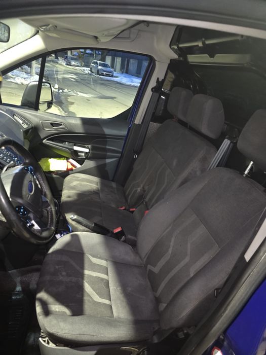 Ford transit conect! Doar cei interesati!