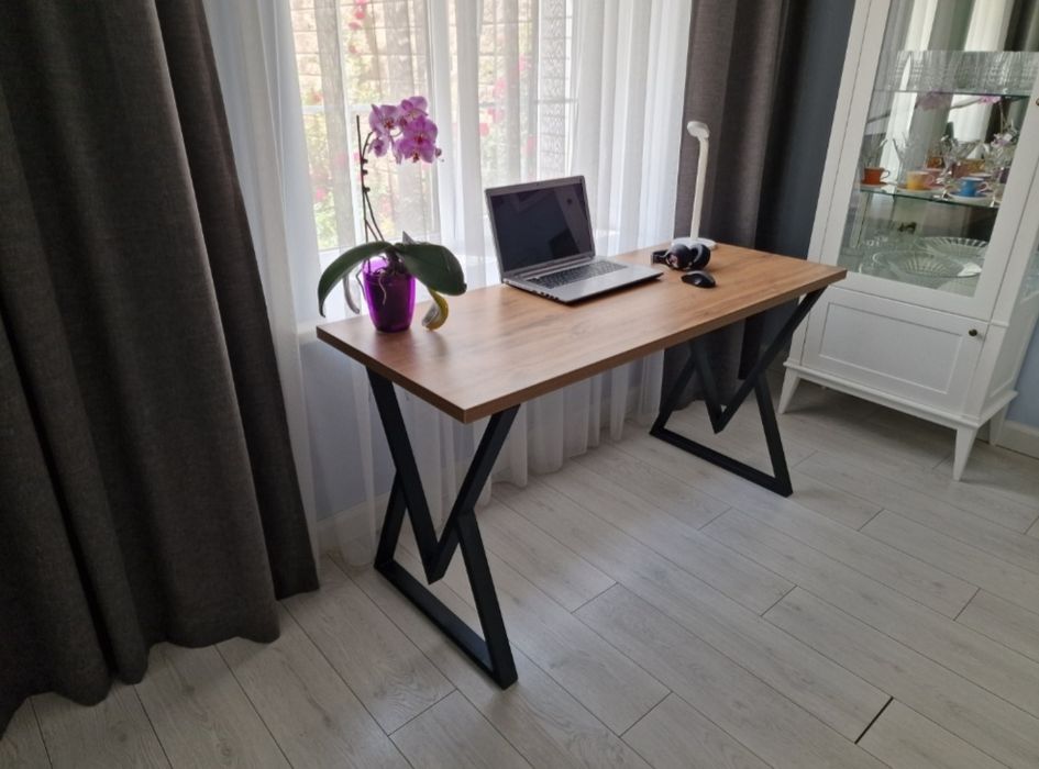Стол компьютерный