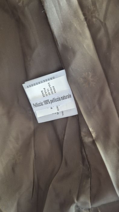 Дамско вталено яке с естествен пух