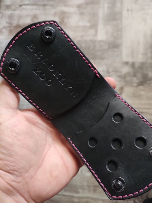 Ръчно изработени кожени изделия.