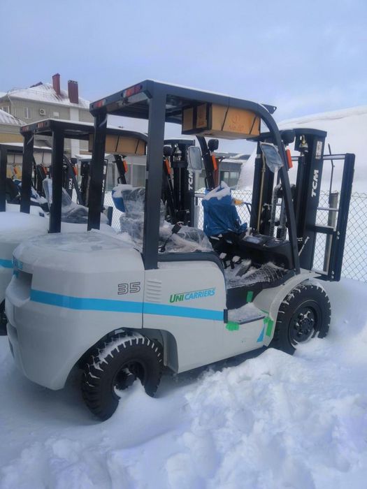 Японский вилочный погрузчик