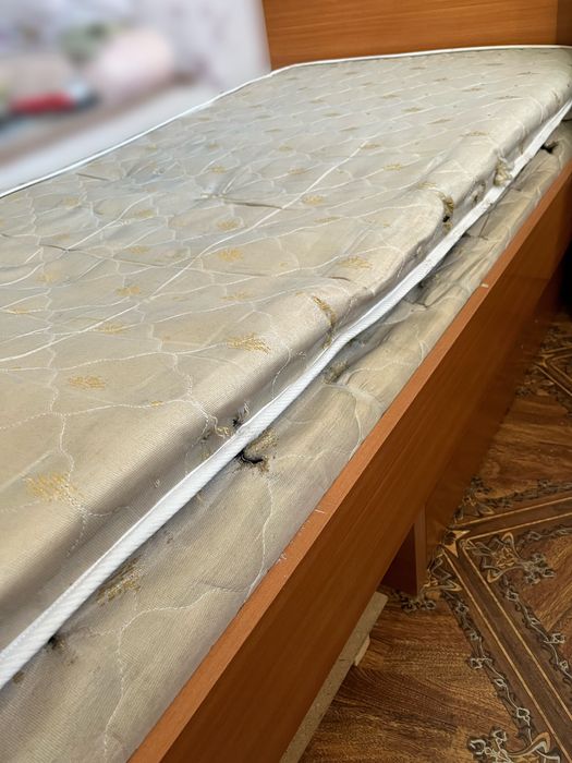 Матрас на пружинах продается, пружины