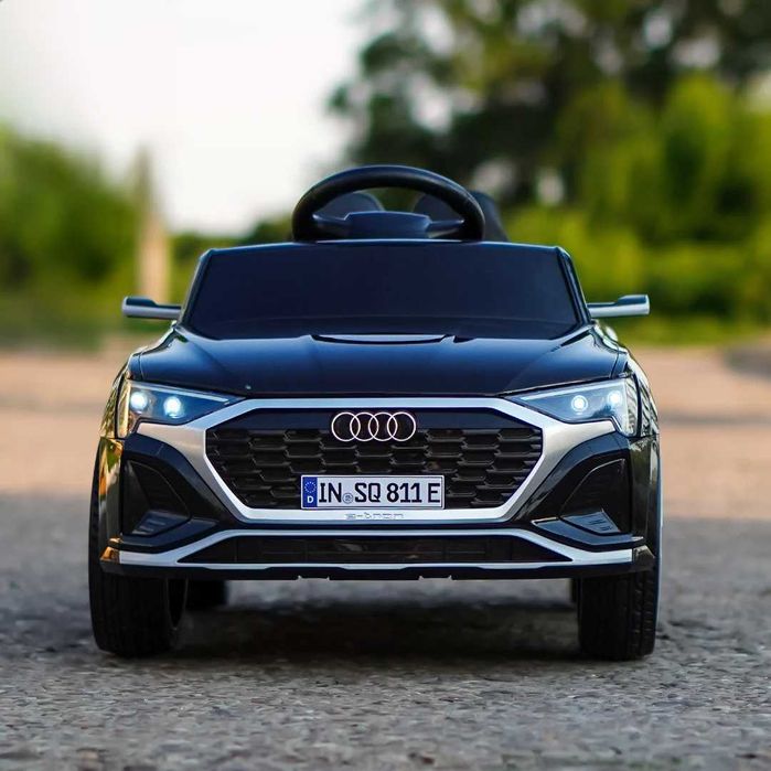 Masinuta electrica pentru copii, Audi SQ8, telecomanda 70W 12V NOU
