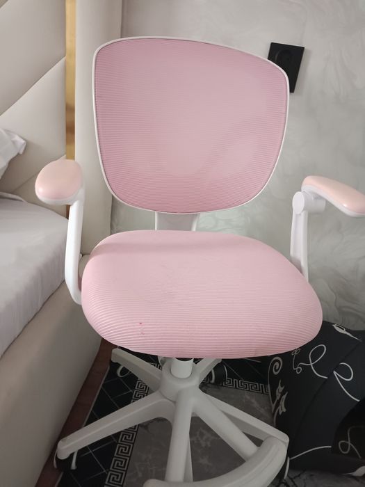 Детское кресло для девочки