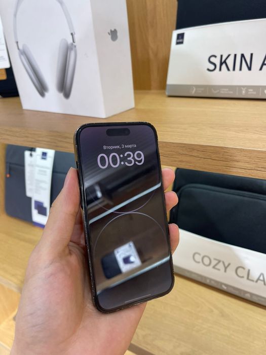 iPhone 14 Pro в состоянии как новый.