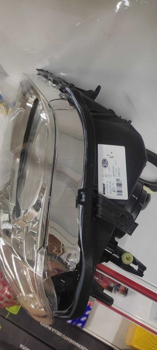 Фары на ларгус оригинал