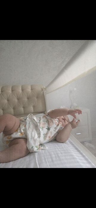 Защитный бортик для кровати