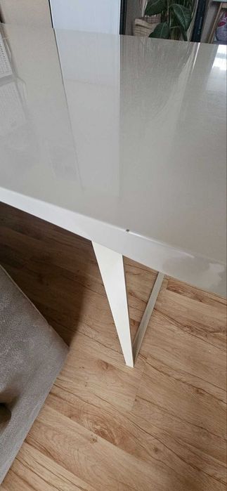 Трапезна маса цвят крем: 154/80/76см (разтегателна)