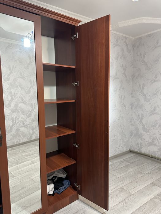 Шкаф,в идеальном состояний.