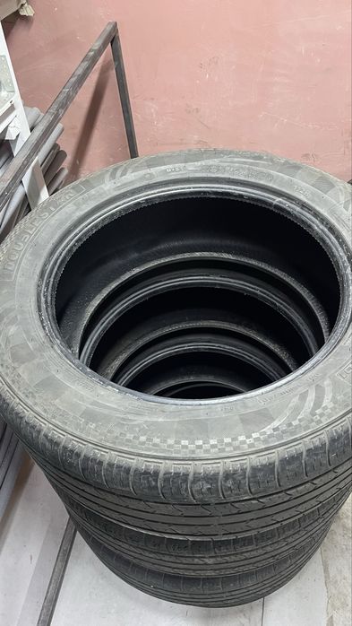 Продам 4 резины 285/50/20