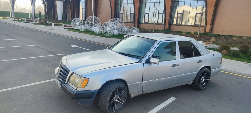 Продается Мерседес 124