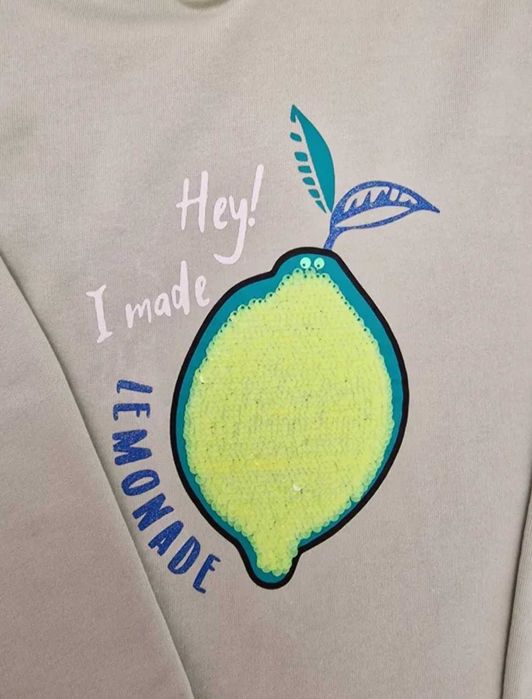 Разные джемперы на девочку. Размер 140-152