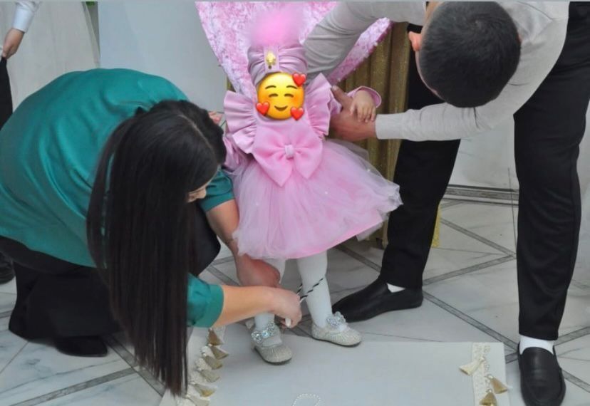 Платья на девочку